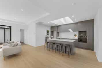 14 Lorenzos Lane, Halswell