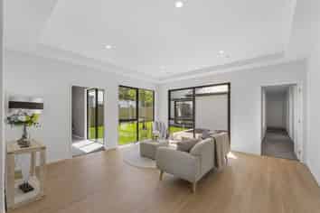 14 Lorenzos Lane, Halswell