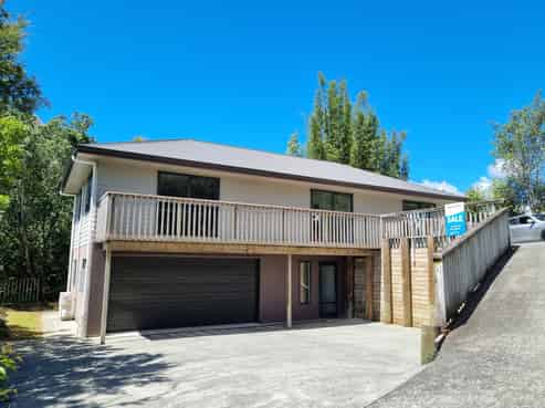 17A Tikorangi Place, Morningside