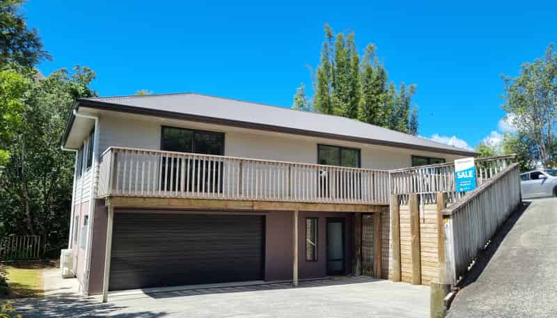 17A Tikorangi Place, Morningside