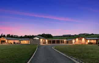 56 West Ridge Road, Maunu