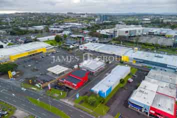 Freehold Cavendish Commercial Crowd Pleaser