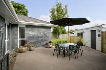 13 Hilliard Place, Leamington