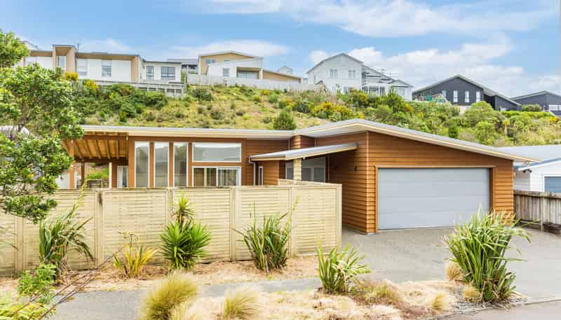 14 Tea Tree Lane, Woodridge