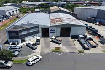 East Tamaki | 1063m2 Warehouse + 390m2 Yard