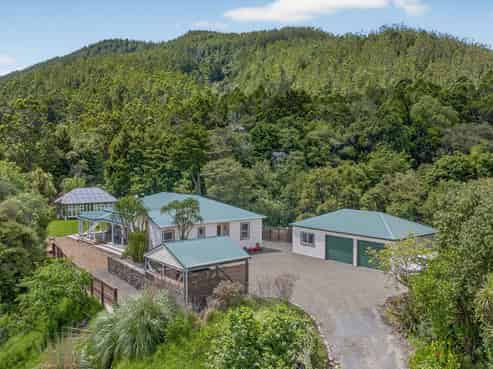 2372 State Highway 1, Kaiwaka