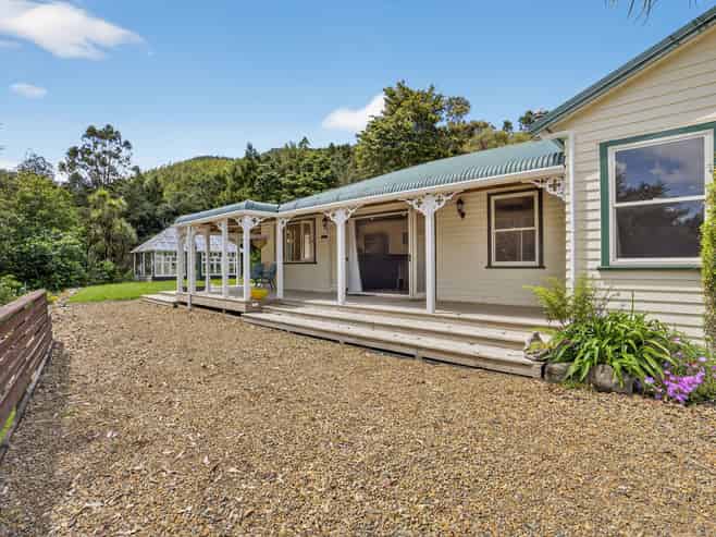 2372 State Highway 1, Kaiwaka