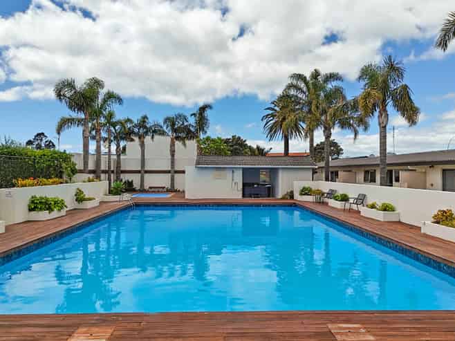 9/415 Port Road, Whangamata