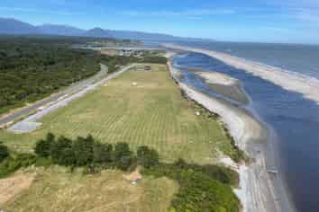 33 Fox Moth Drive, Haast