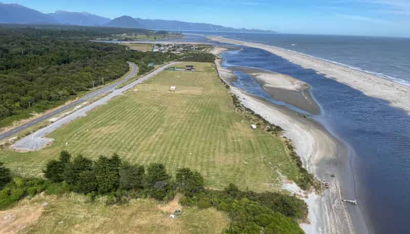 33 Fox Moth Drive, Haast