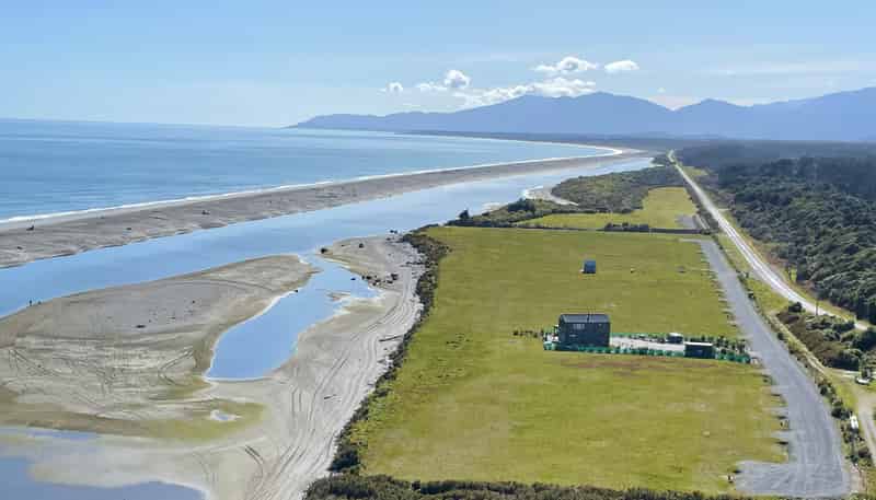33 Fox Moth Drive, Haast