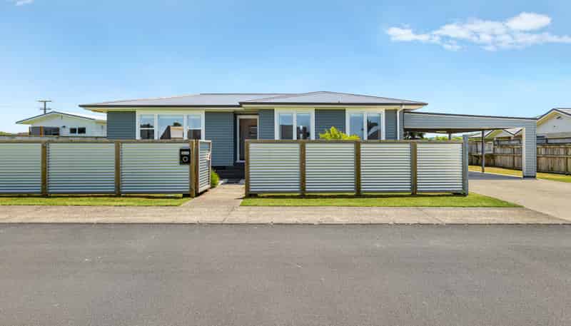 1 Lowburn Avenue, Waipu