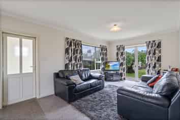 96 West Street, Hawthorndale