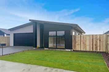 8 Scots Drive, Rolleston