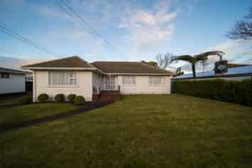 36 Cameron Street, Hawera