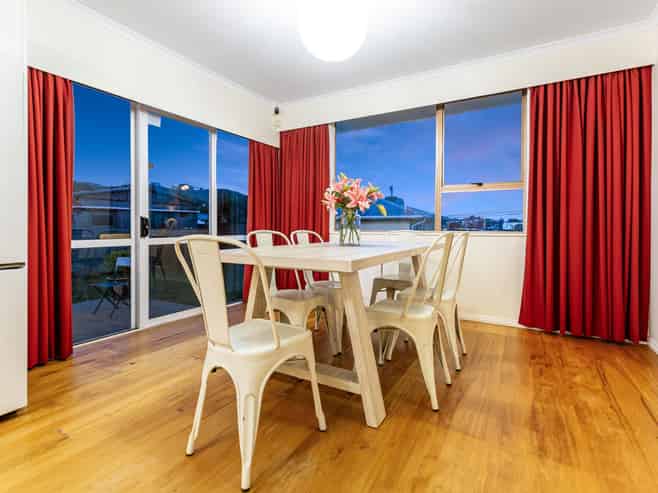 5 Ngatitoa Street, Takapuwahia