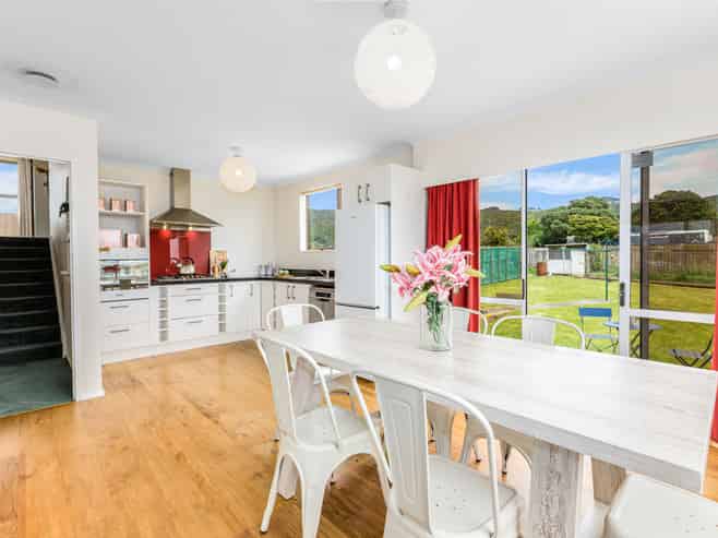 5 Ngatitoa Street, Takapuwahia