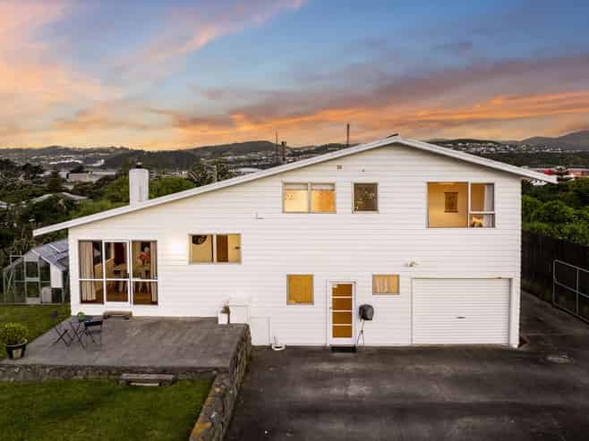 5 Ngatitoa Street, Takapuwahia