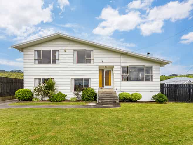 5 Ngatitoa Street, Takapuwahia