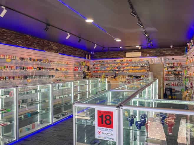 MEADOWLAND TENANTED OR OWNER-OCCUPIER OPPORTUNITY
