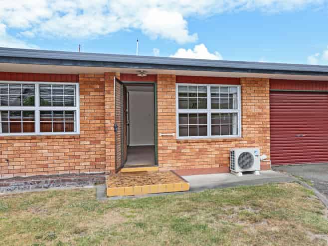 2/24 Middle Road, Havelock North