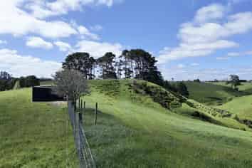 75d Bishop Road, Hillsborough