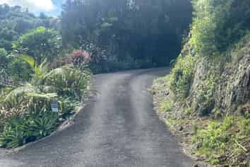 75d Bishop Road, Hillsborough