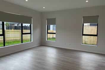 8 Hicks Road, Wainui