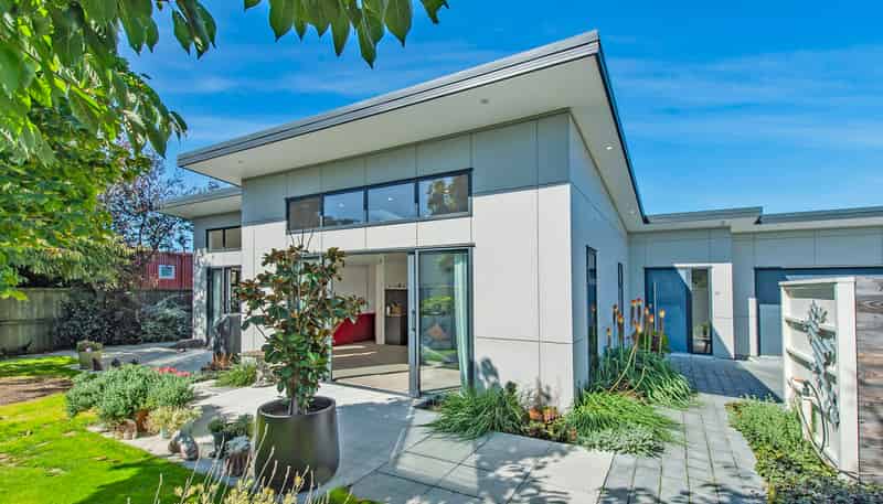 40B High Street, LEESTON