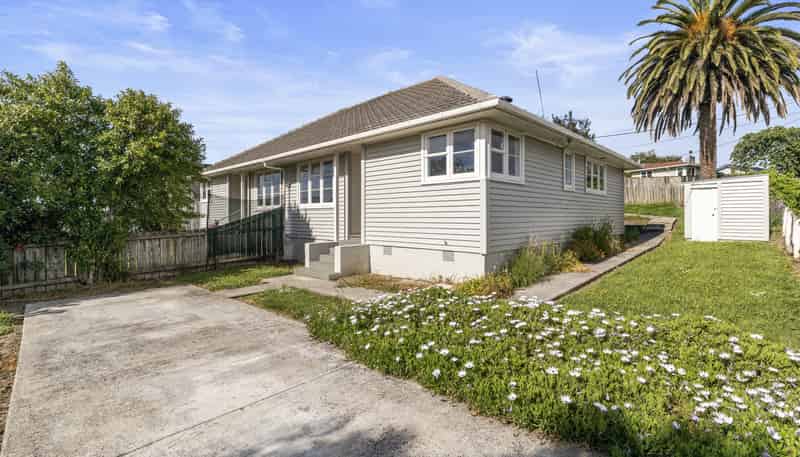 1 Beaven Street and 410 Wellington Road, Marton