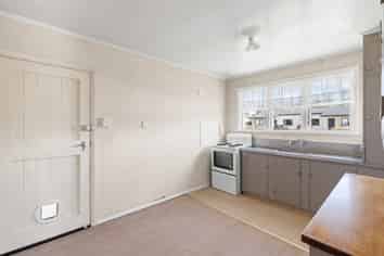 1 Beaven Street and 410 Wellington Road, Marton