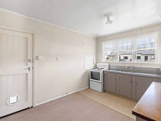 1 Beaven Street and 410 Wellington Road, Marton