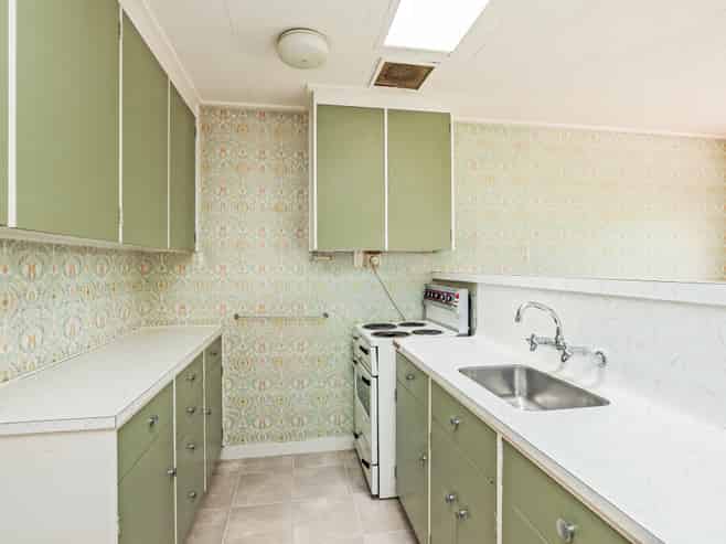 3/24 Middle Road, Havelock North