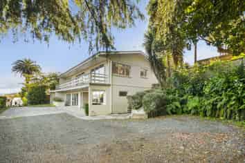 67 Fifteenth Avenue, Avenues