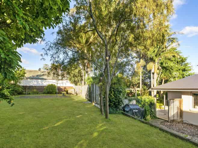 67 Fifteenth Avenue, Avenues