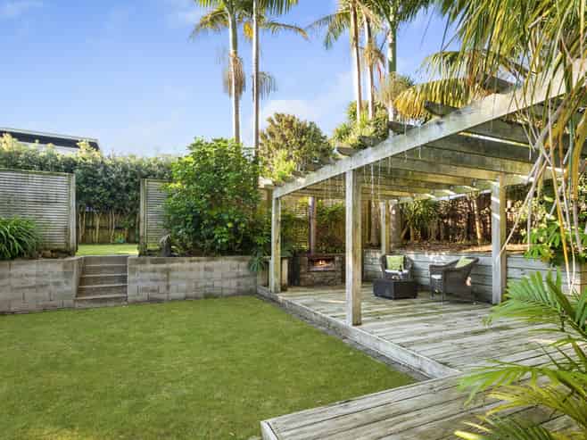 67 Fifteenth Avenue, Avenues