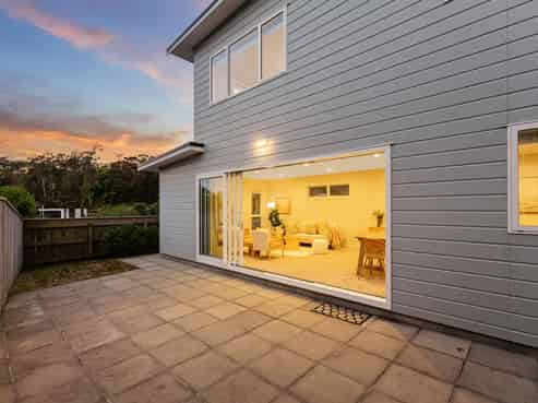 51 Banks Boulevard, Whitby