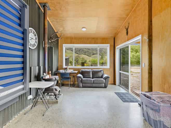 9 Nuggety Creek Road, Longford