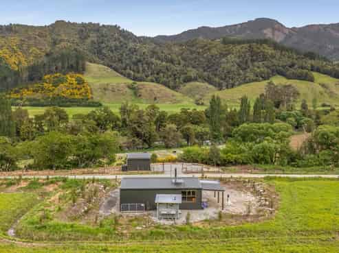 9 Nuggety Creek Road, Murchison