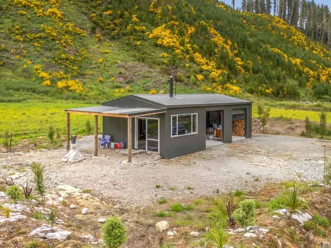 9 Nuggety Creek Road, Longford