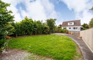 22 Karina Terrace, Roslyn