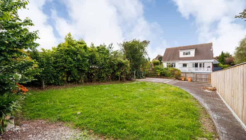 22 Karina Terrace, Roslyn