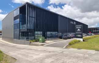 Stunning A-Grade Industrial - Penrose 