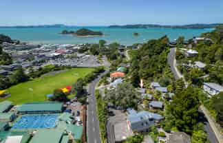 1/32 School Road, Paihia