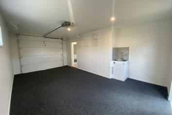 11C Tawa Crescent, Manurewa