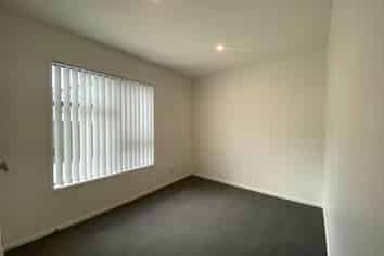 11C Tawa Crescent, Manurewa