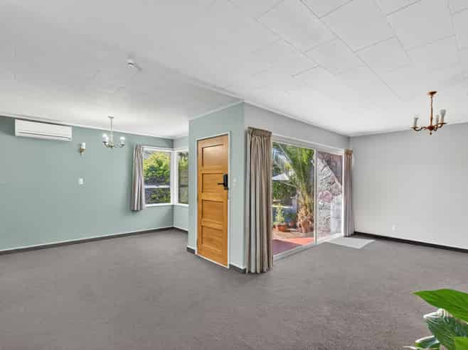 18 Nelson Crescent, Napier South