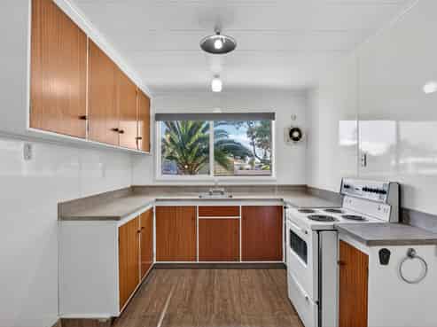 18 Nelson Crescent, Napier South