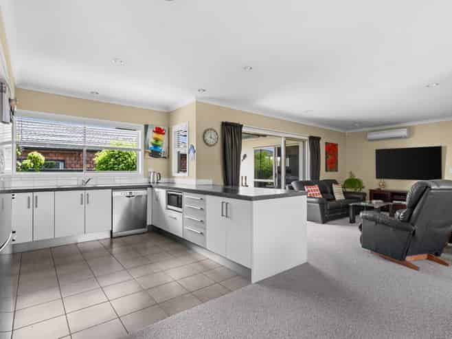 75 Russell Robertson Drive, Havelock North