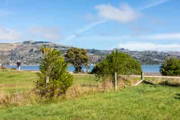 78 Rocking Horse Road, Southshore